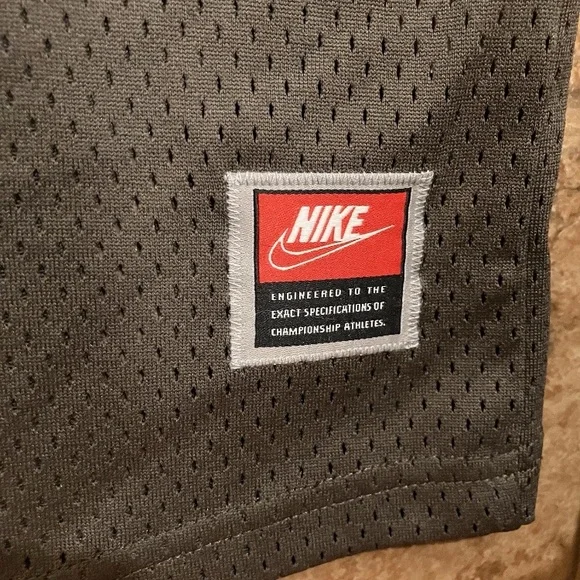 Vintage 2006 Nike Big Swoosh Spellout Jersey Mesh Short Sleeve - Picture 6 of 12
